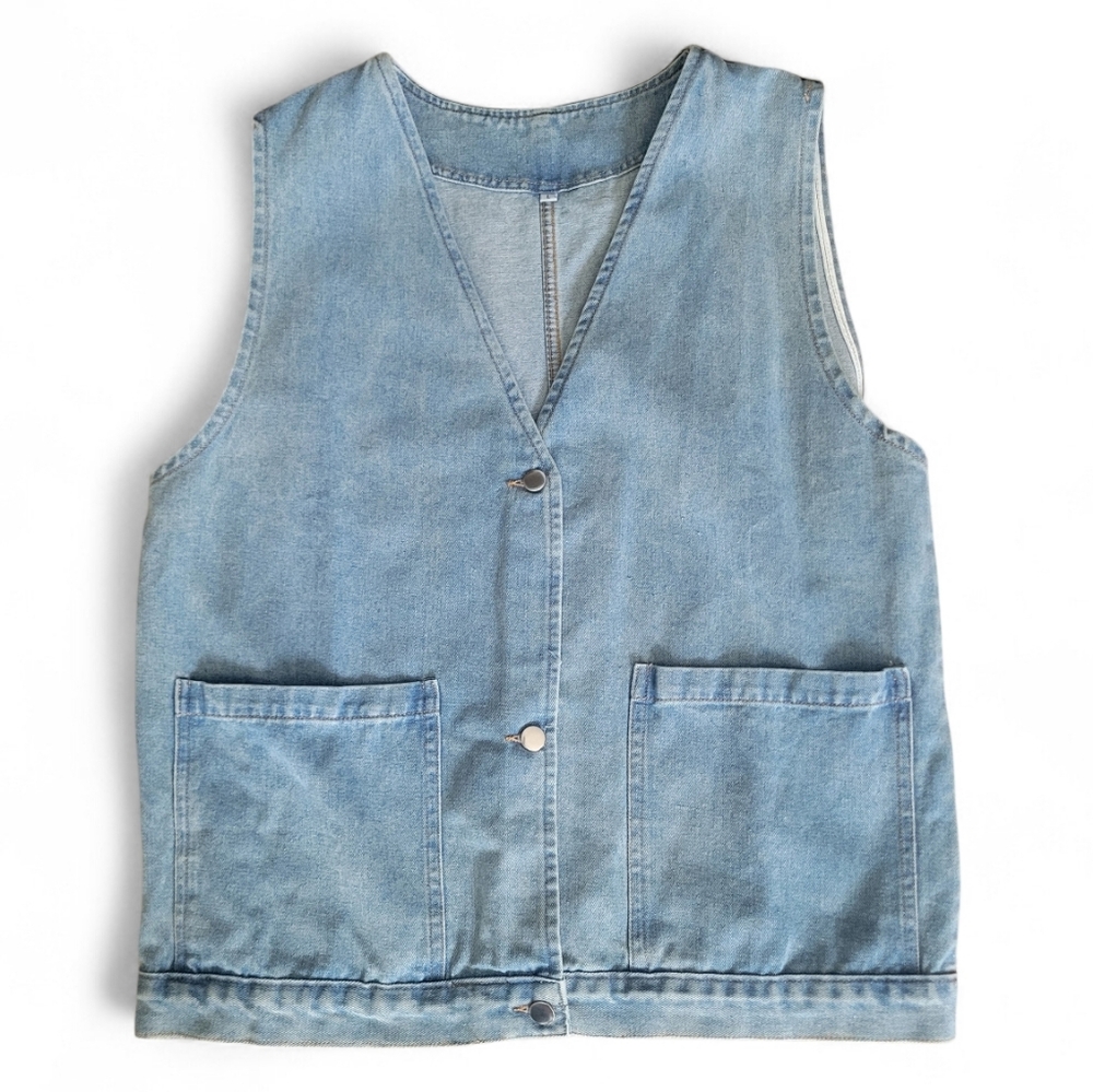 Women's Light Blue Sleeveless Waist Length Denim Vest - NWOT - Picture 2 of 4